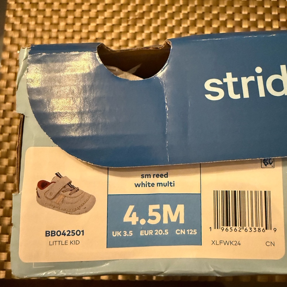 Stride Rite Reed Infant Shoes - Picture 2 of 6